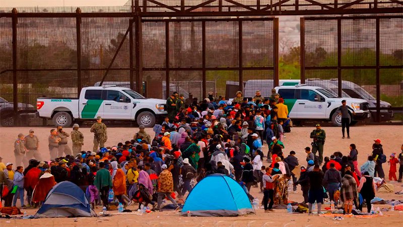 Texas demanda a uno de sus condados por brindar asistencia legal a migrantes irregulares